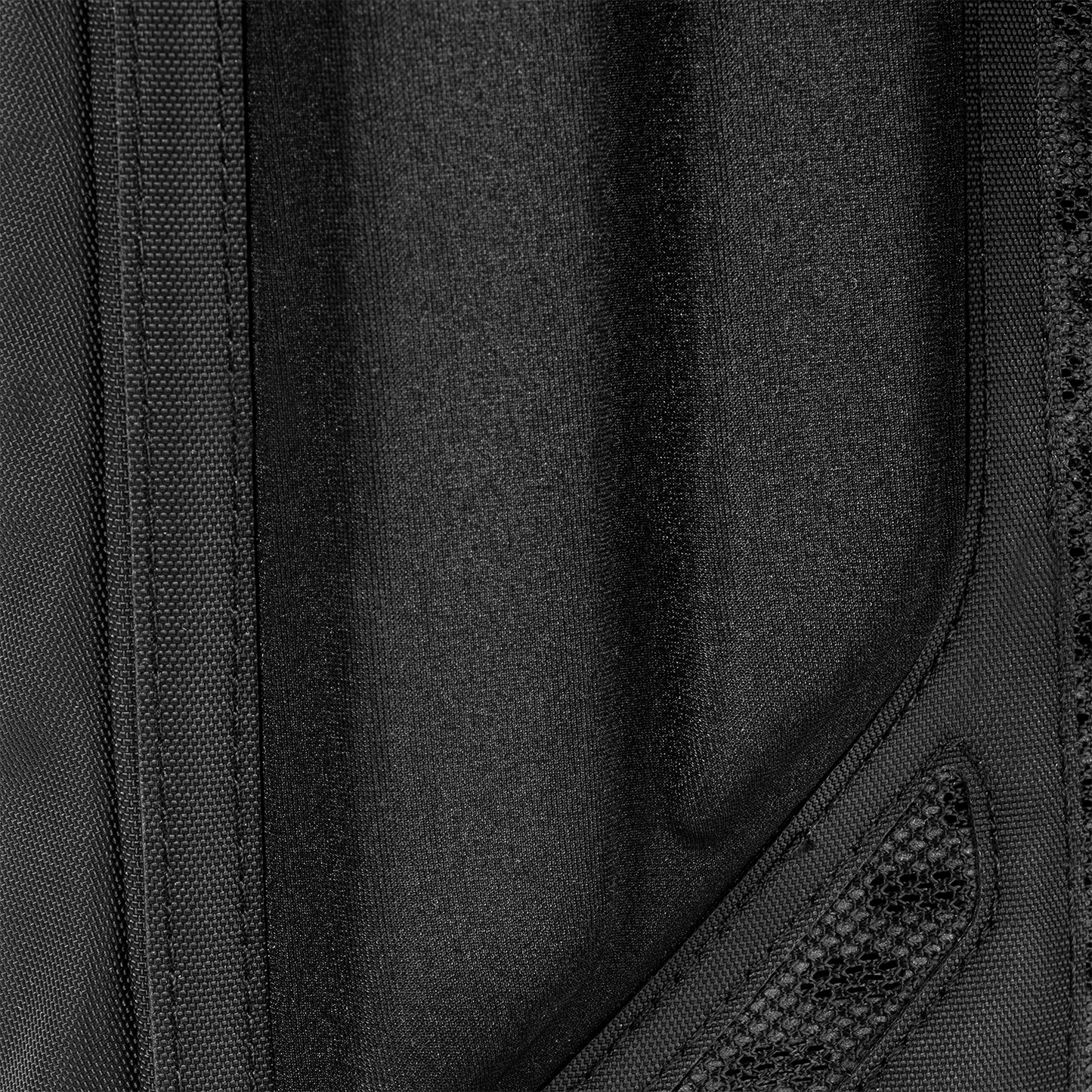 paragon-hydration-pack-z5 Paragon_Black_Texture.png