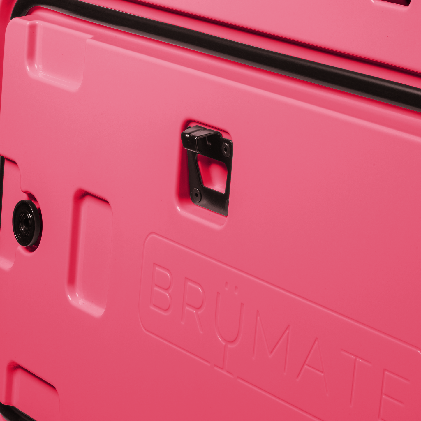 brutank-g2 brutank-55qt-neonpink-bottle-opener.png