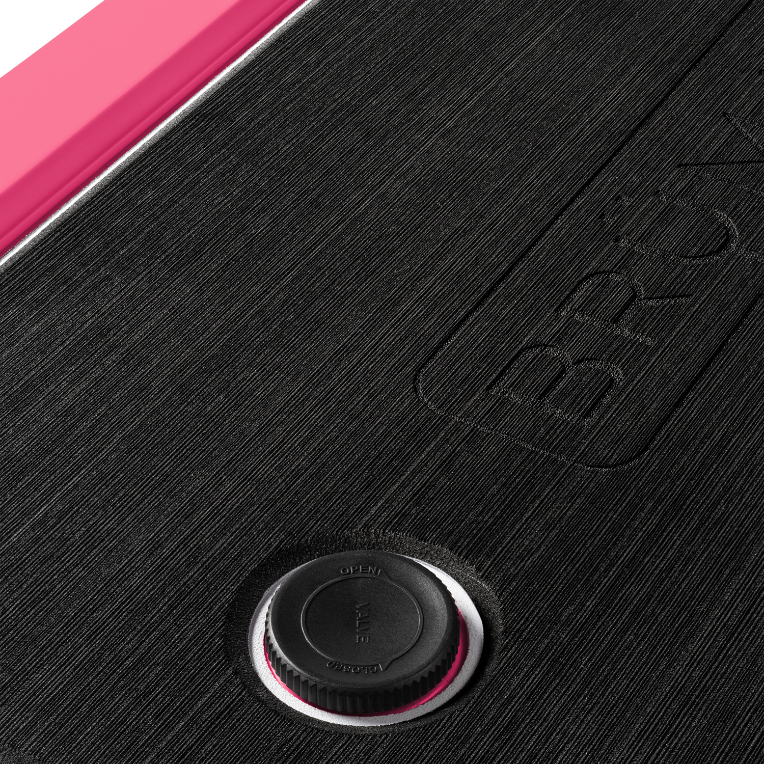 brutank-g2 brutank-55qt-neonpink-vent.png