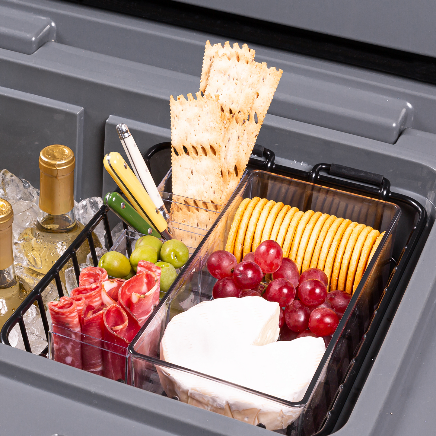 brutank-35qt-55qt-dry-rack-e2 brutank-dry-rack_accessory_alt-1.png