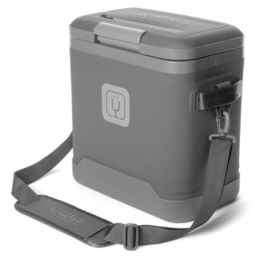 magpack-18-can-f5 magpack_18_graphite_front_strap.png